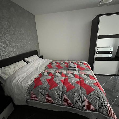 Apartament Spatios, Zona Centrala In Iasi Lägenhet Exteriör bild